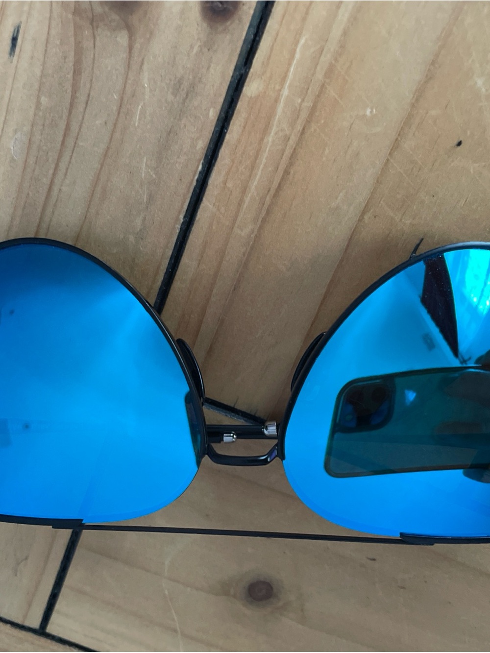 Diff AVIATOR IN MATTE BLACK WITH BLUE MIRROR POLARIZED LENS - Picture 14 of 14